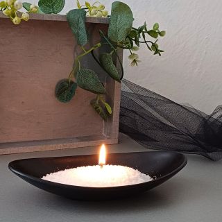 Rozjasněte si náladu! 🎉 Svíčka ARIA od Candle by Skinny přináší ovocno-květinovou symfonii zvonek modrý, zeleného jablka,...